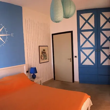 Mango Beach * Sarandë