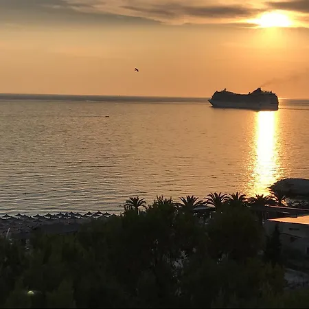 Mango Beach * Sarandë